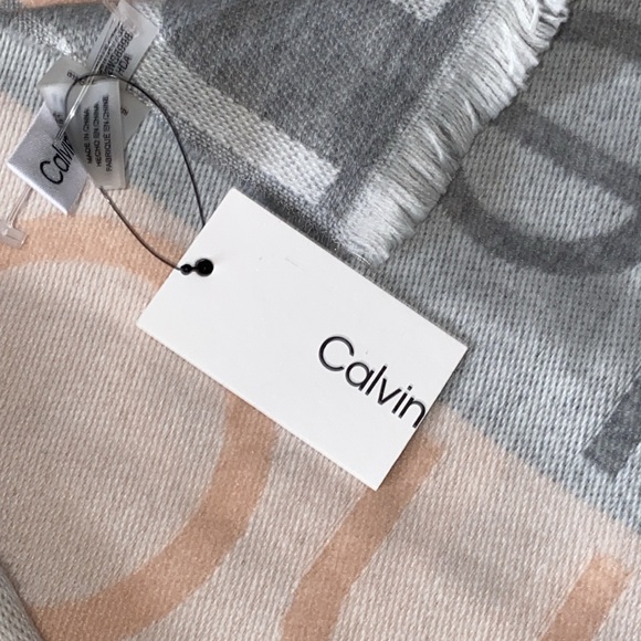 Calvin Klein logo scarf - Picture 5 of 6